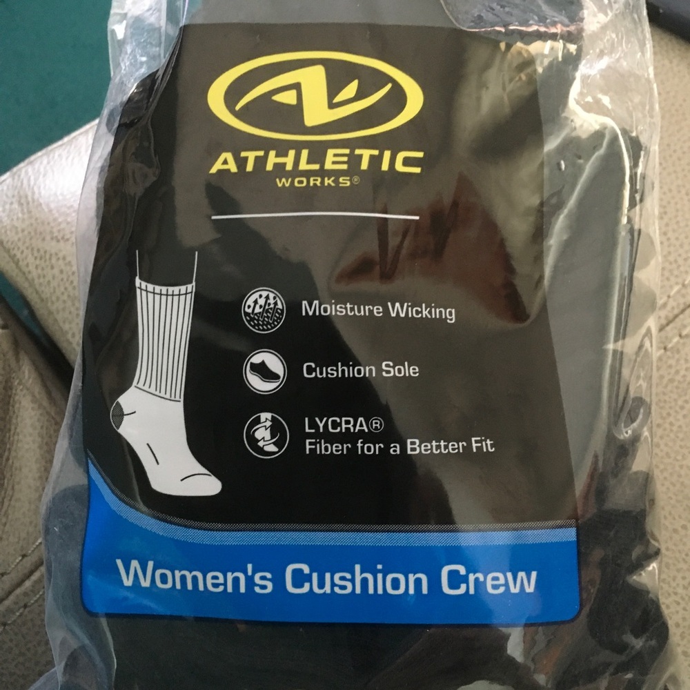 7 pairs Black Crew Sox